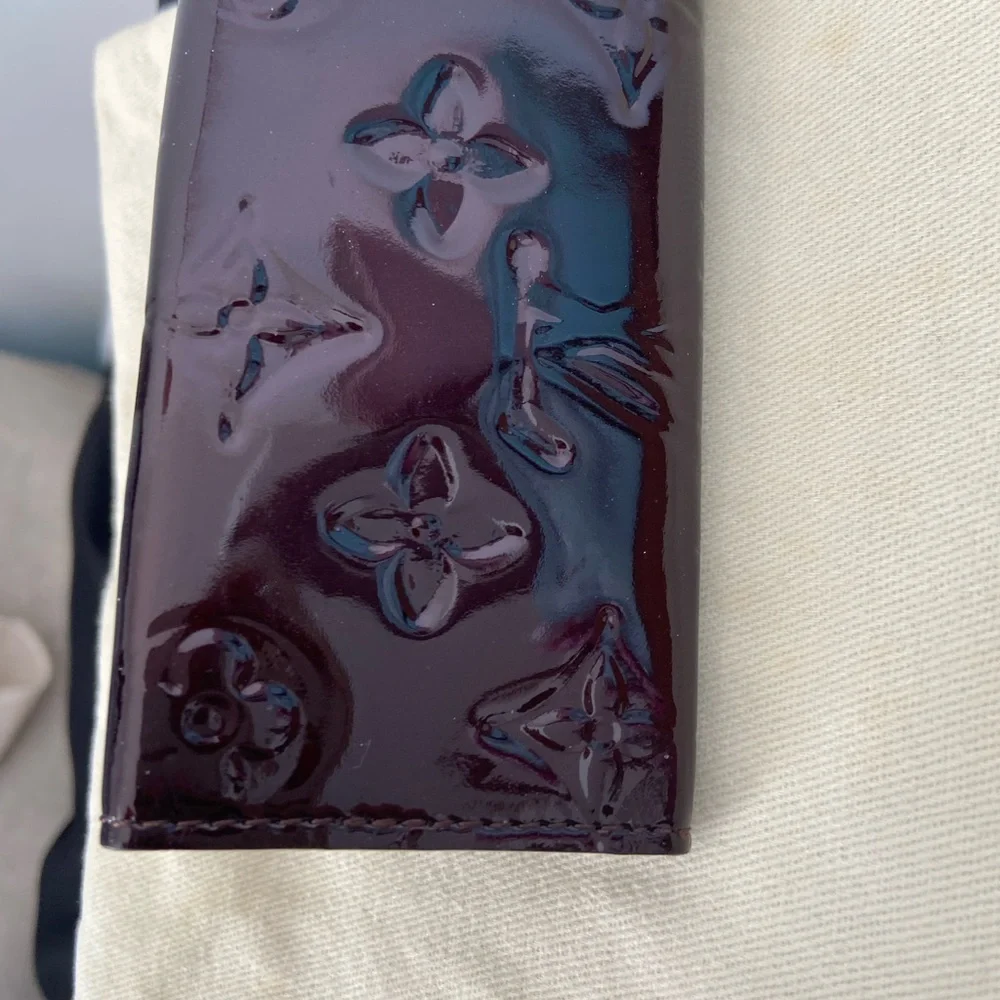 Louis Vuitton Vernis Monogram Keyholder - Picture 5 of 5